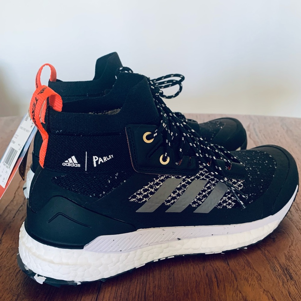 TERREX FREE HIKER PARLEY women’s 7.5/ men’s 6.5